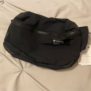 Lululemon black clean lines belt bag